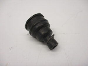 Olietank uitloop tuit Honda MB50, MB80, MBX50, MBX80, NSR50 (gebruikt maar in nette staat)