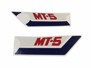 Stickerset zijkap - "MT-5" Wit/blauw/rood - model '81-'83, R23 Tahitian Red