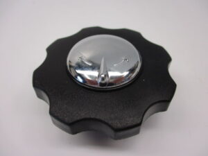 Tankdop zwart/chrome met slot MB/MT