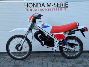 Honda MT5 volledig NOS onderdelen incl. NOS blok!